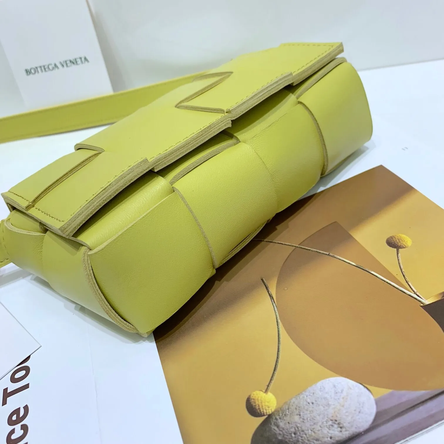All categories 💚 Authentic bags 💚 BV 2025 new BV crossbody bag